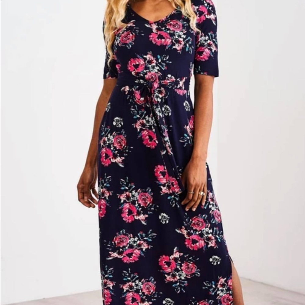 Latched mama Navy floral starlet